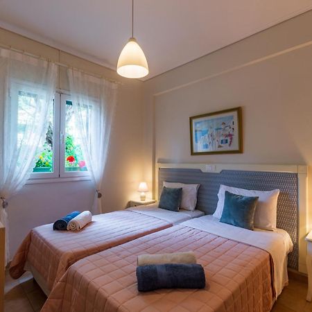 Barbati Seafront Luxury Suites ภายนอก รูปภาพ